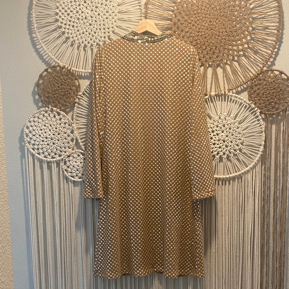 Joyfolie Sequin Embellished Gold and Silver Duster - Picture 3 of 5